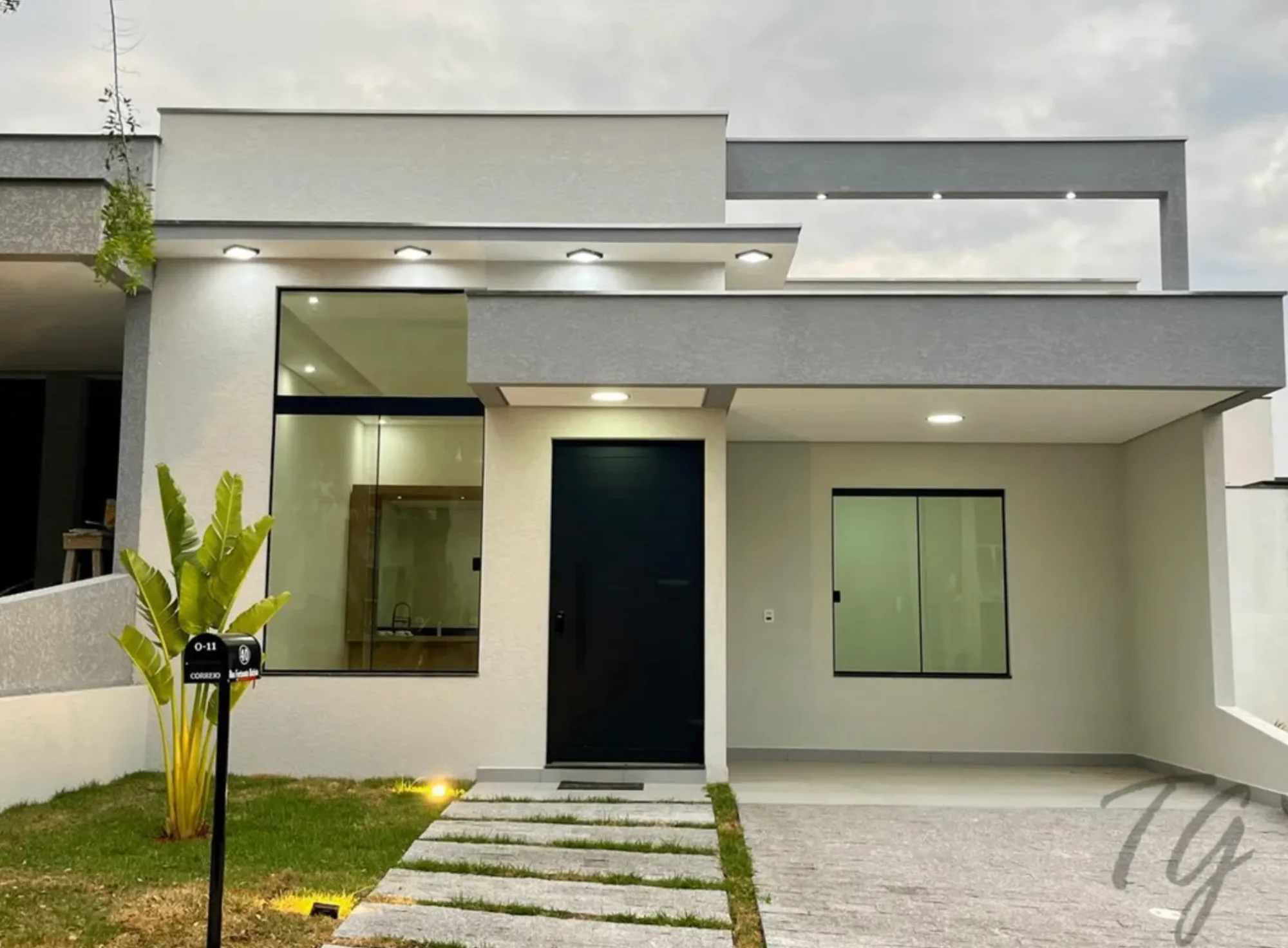Fachada moderna da casa à venda no Condomínio Terras de São Francisco, Sorocaba